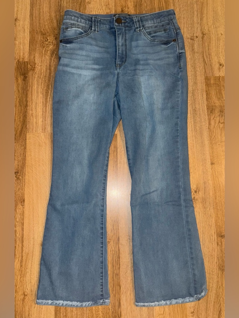 NWOT Democracy AB Technology Light Blue Slight Flare Jeans Sz 8
